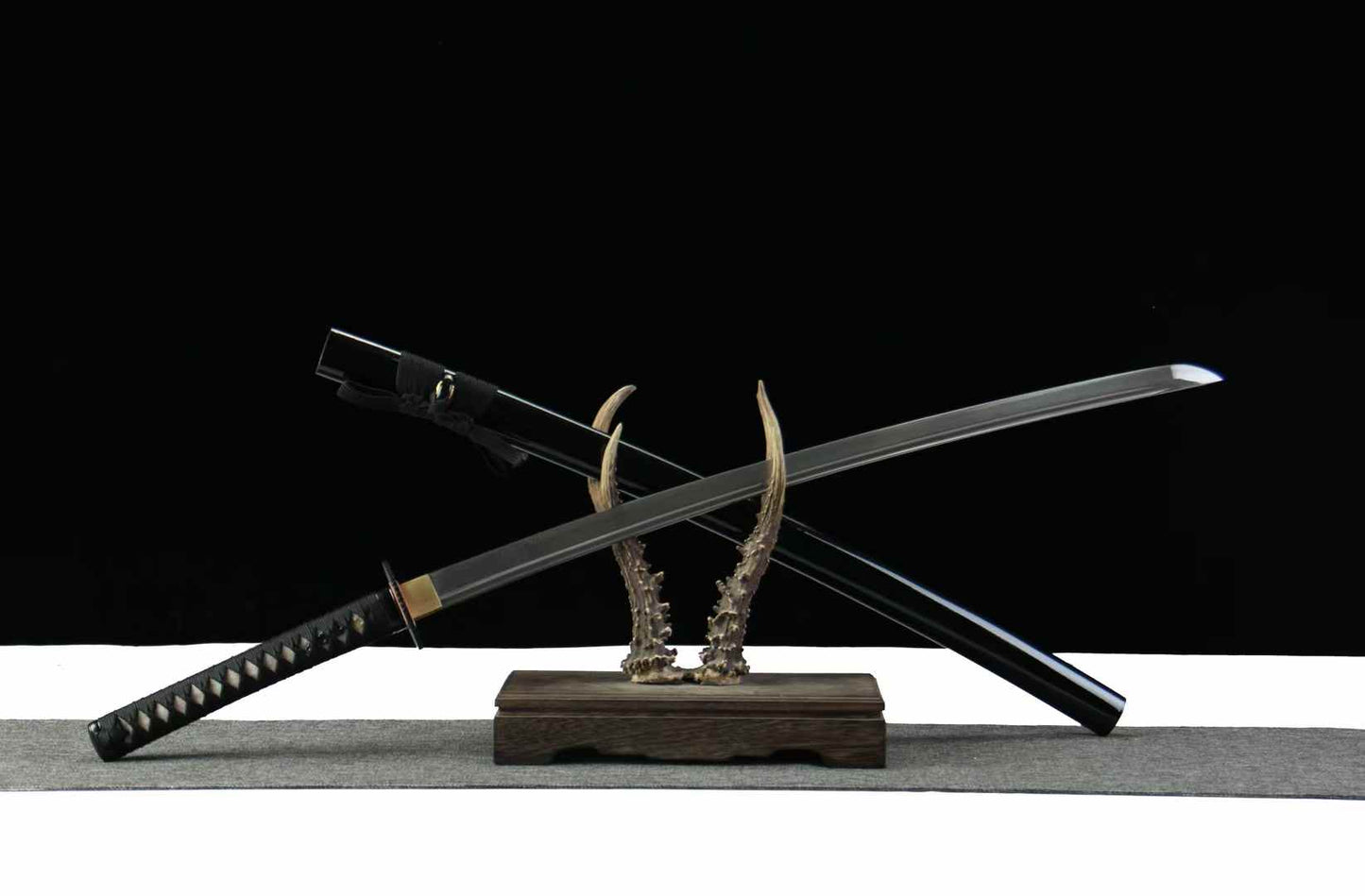 Katana - Black Feather