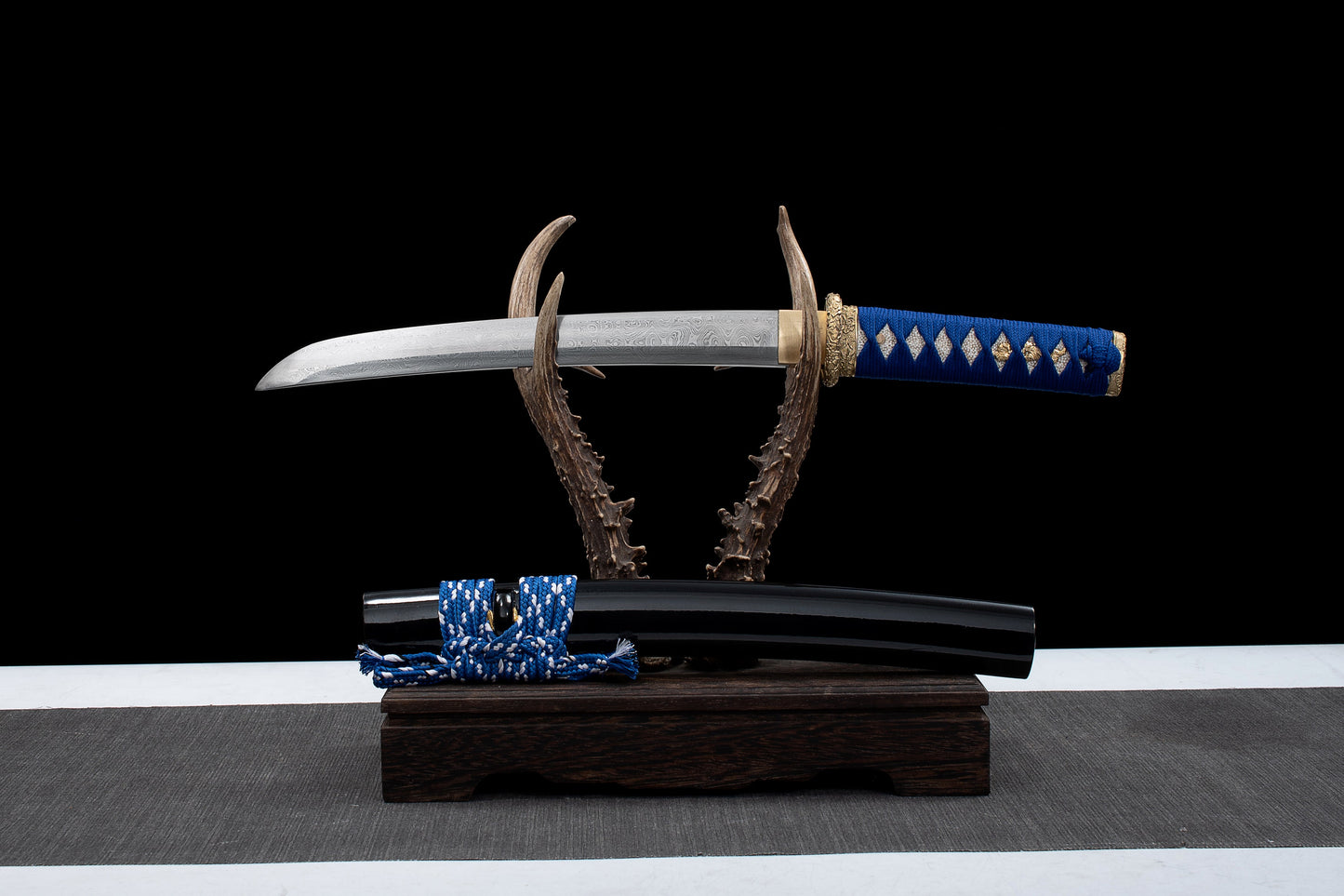 Tanto - Circle Pattern