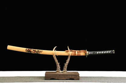 Katana - Loup Noir Aux pas d'Or