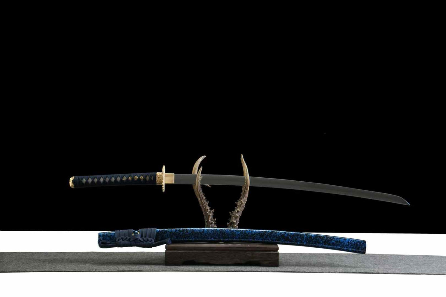 Katana - Dragon Noir bis