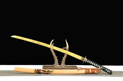 Katana - Loup Noir Aux pas d'Or