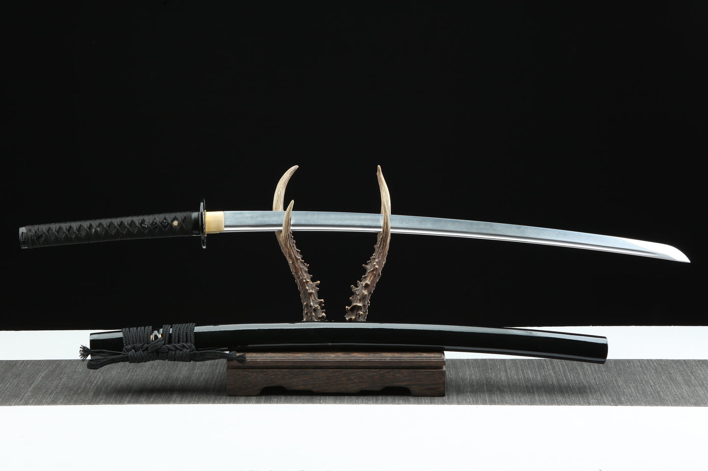 Katana - Veuve Noire