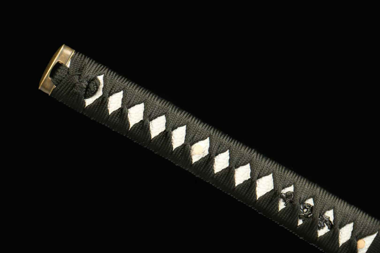 Katana - Loup Noir Aux pas d'Or