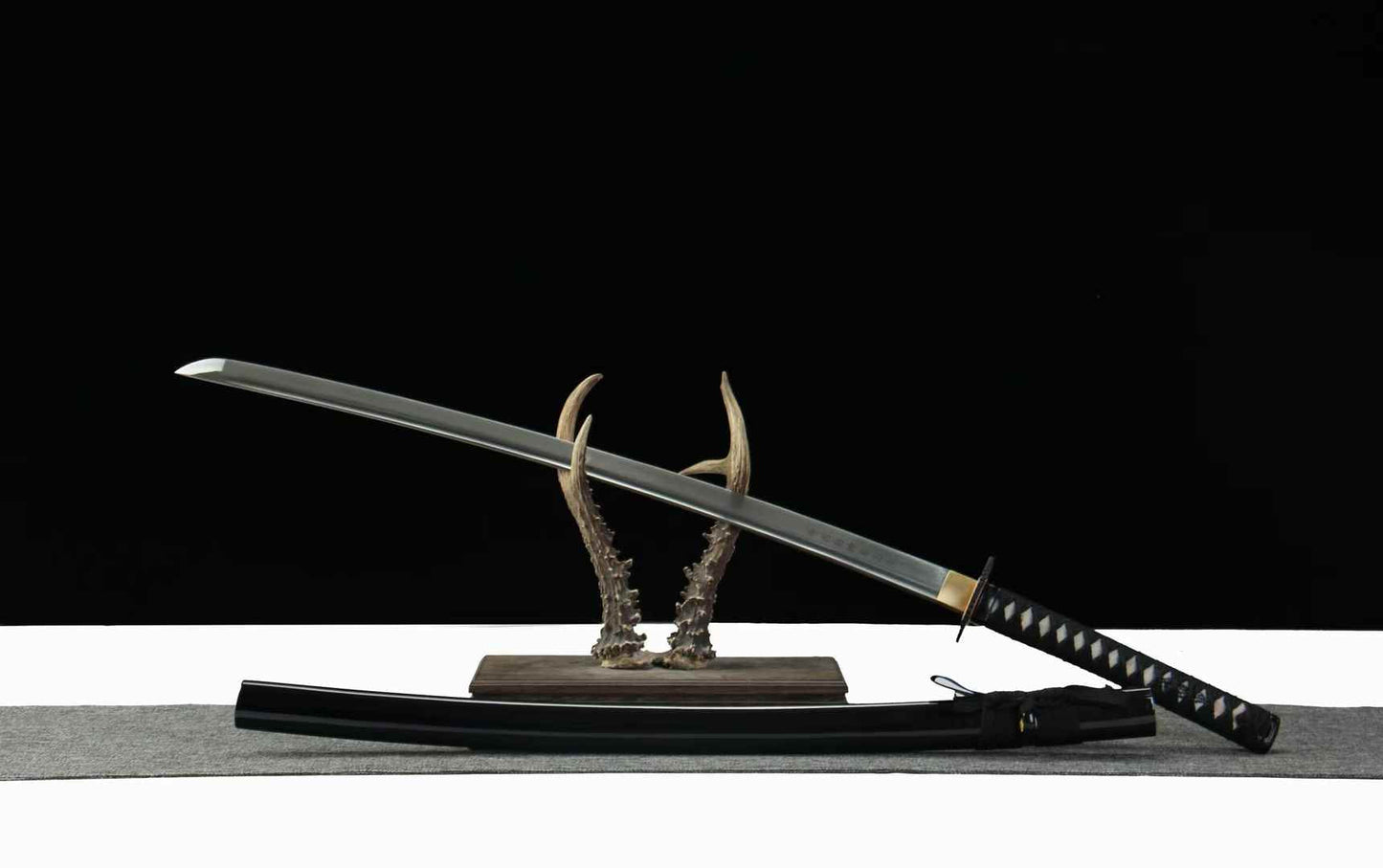 Katana - Black Feather